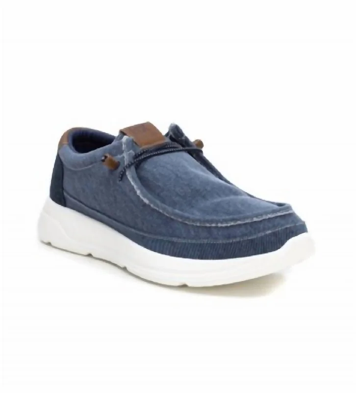 Men's loafers with a perforated leather upper for ventilation Men's loafers with a perforated leather upper for ventilation Men's Jack Canvas Loafers In Navy Men's loafers with a perforated leather upper for ventilation Men's loafers with a perforated leather upper for ventilation Men's Jack Canvas Loafers In Navy