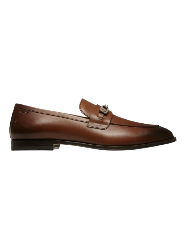 Men's loafers with a perforated leather upper for ventilation Men's loafers with a perforated leather upper for ventilation Bally Westro 6303301 Men's Cuero Calf Plain Leather Loafers Men's loafers with a perforated leather upper for ventilation Men's loafers with a perforated leather upper for ventilation Bally Westro 6303301 Men's Cuero Calf Plain Leather Loafers