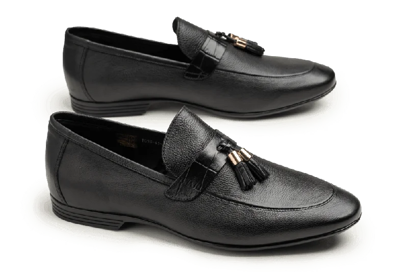 Men's loafers with a cushioned footbed Men's loafers with a cushioned footbed LOGO 1055 BKA Men's loafers with a cushioned footbed Men's loafers with a cushioned footbed LOGO 1055 BKA