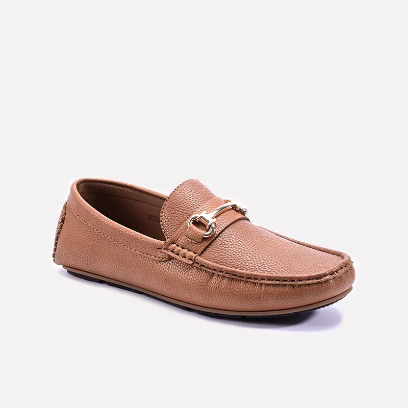 Men's loafers with a low - heeled design Men's loafers with a low - heeled design Mustard Loafer Shoes 0130942 Men's loafers with a low - heeled design Men's loafers with a low - heeled design Mustard Loafer Shoes 0130942