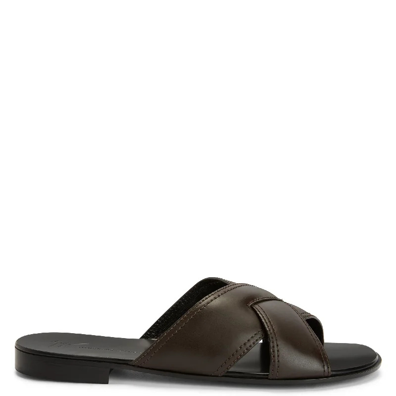 Men's loafers with a low - heeled design Men's loafers with a low - heeled design Giuseppe Zanotti Flavio Men's loafers with a low - heeled design Men's loafers with a low - heeled design Giuseppe Zanotti Flavio