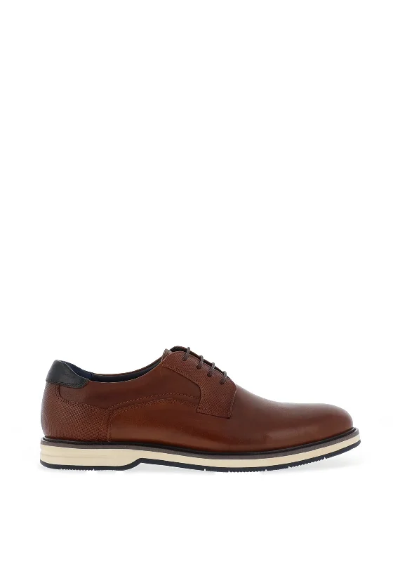 Men's casual shoes with a logo patch on the tongue Escape Kilmore Shoe, Roast Chestnut Men's casual shoes with a logo patch on the tongue Escape Kilmore Shoe, Roast Chestnut