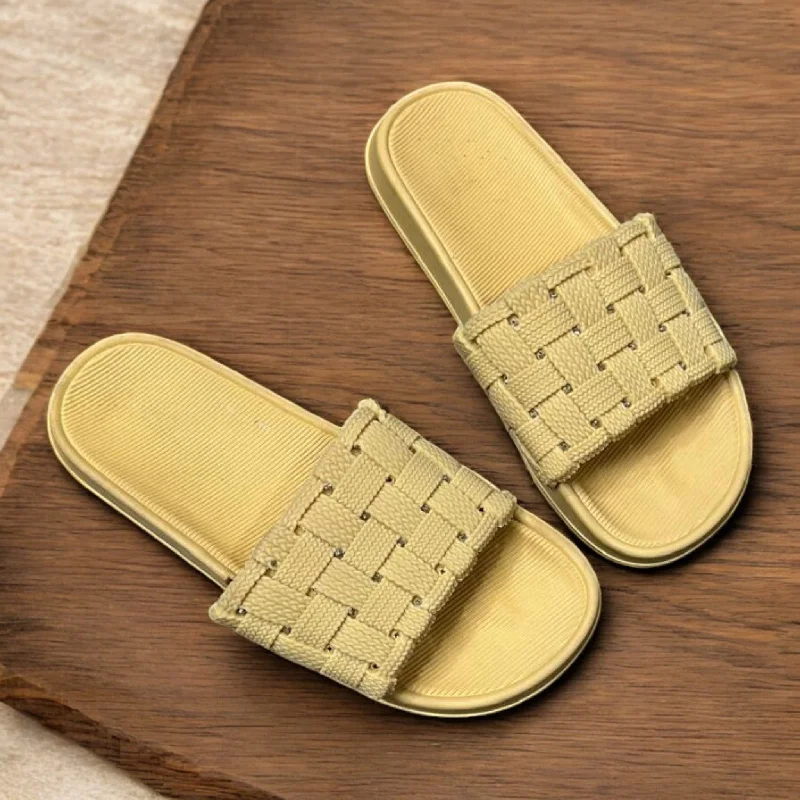 Men's slippers with a memory foam insole Yellow slipper