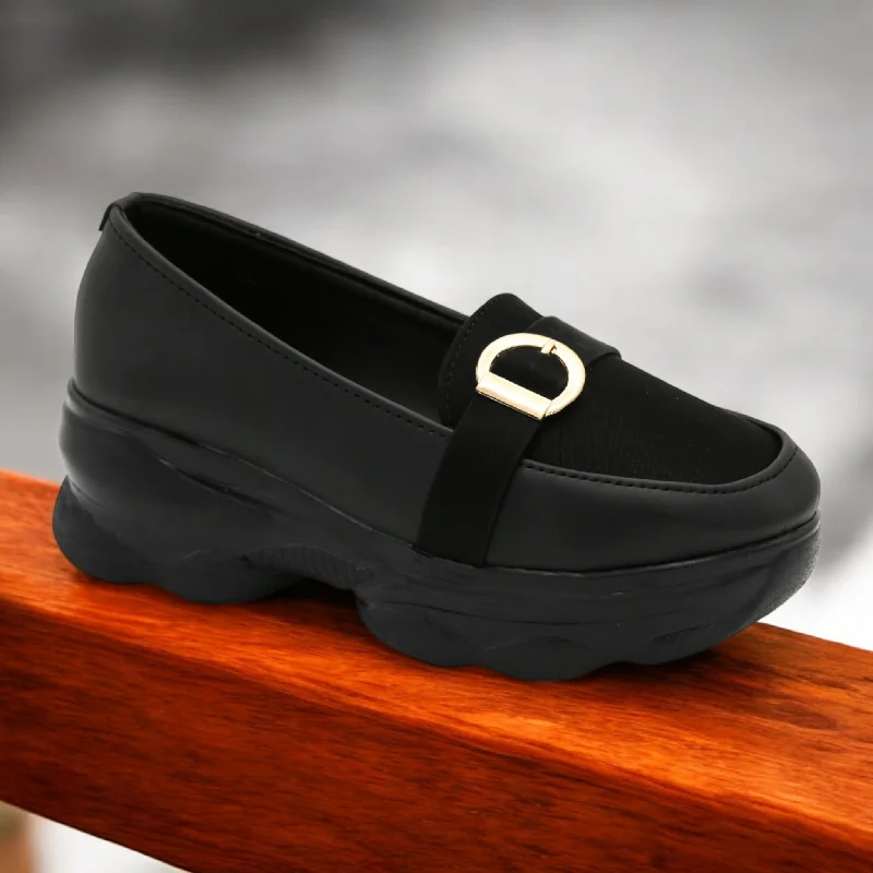 Men's slippers with a leather sole for a classic look M0487 wedge pump