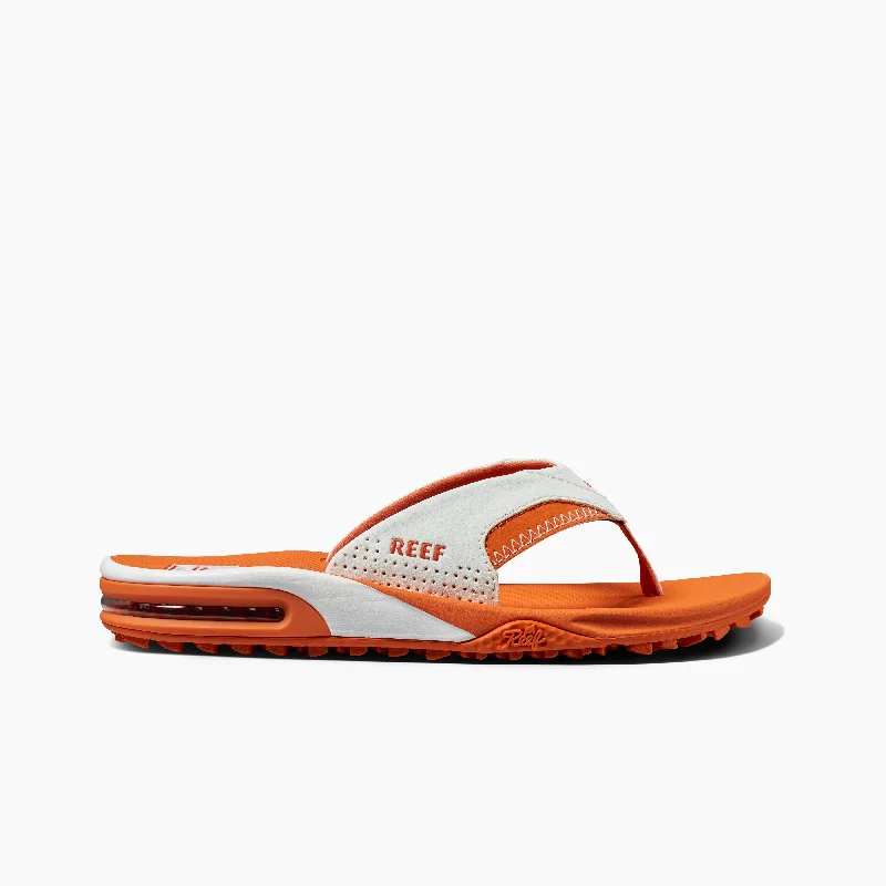 Men's sandals with a buckle closure Men's sandals with a buckle closure Fanning Pregame Men's sandals with a buckle closure Men's sandals with a buckle closure Fanning Pregame