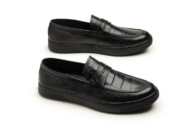 Men's loafers with a low - heeled design Men's loafers with a low - heeled design LOGO 11057 BKC Men's loafers with a low - heeled design Men's loafers with a low - heeled design LOGO 11057 BKC