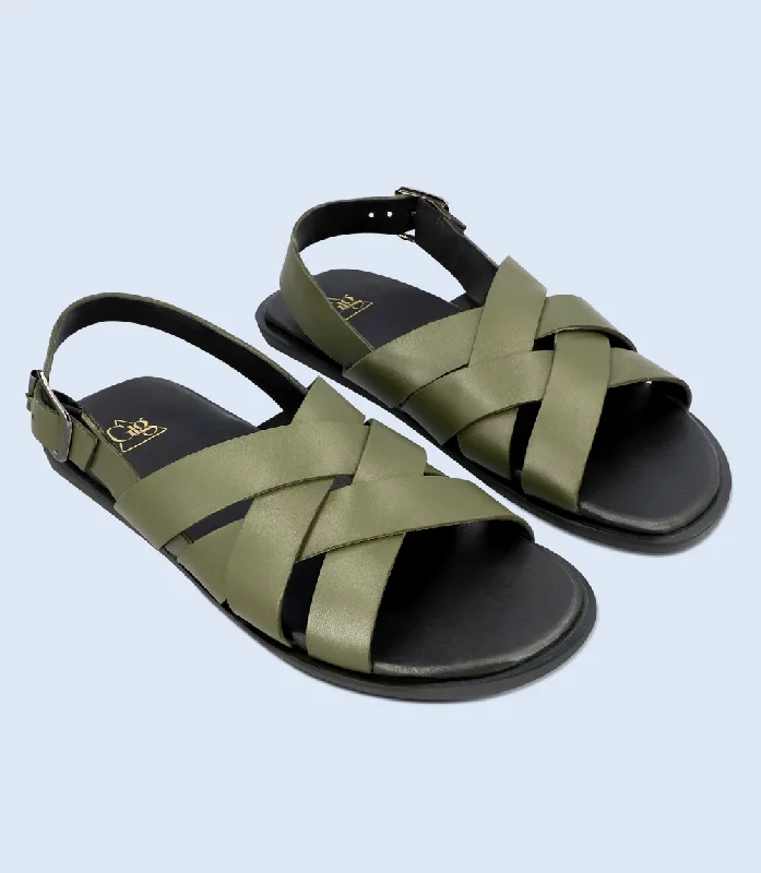 Men's sandals with a perforated leather upper for ventilation Men's sandals with a perforated leather upper for ventilation BM5590-OLIVE-Men Sandal Men's sandals with a perforated leather upper for ventilation Men's sandals with a perforated leather upper for ventilation BM5590-OLIVE-Men Sandal