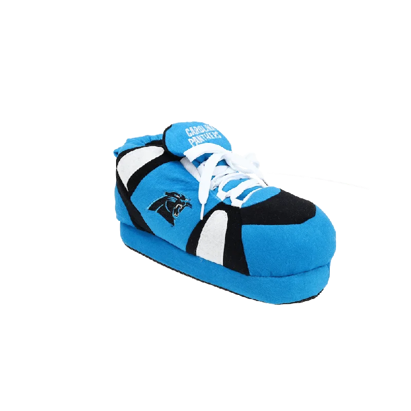 Men's slippers with a logo patch on the side Carolina Panthers Slippers