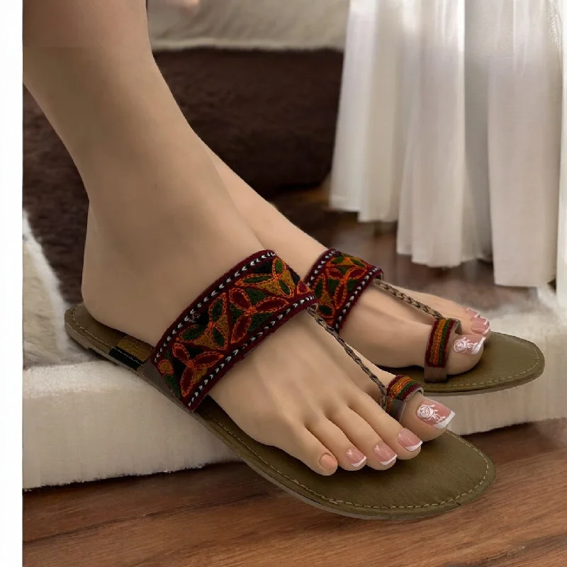 Men's slippers with a soft, flexible sole Multi ethnic slipper