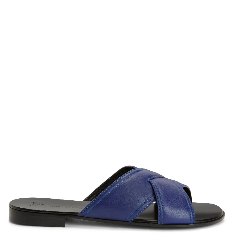 Men's leather loafers with a penny slot Men's leather loafers with a penny slot Giuseppe Zanotti Flavio Men's leather loafers with a penny slot Men's leather loafers with a penny slot Giuseppe Zanotti Flavio
