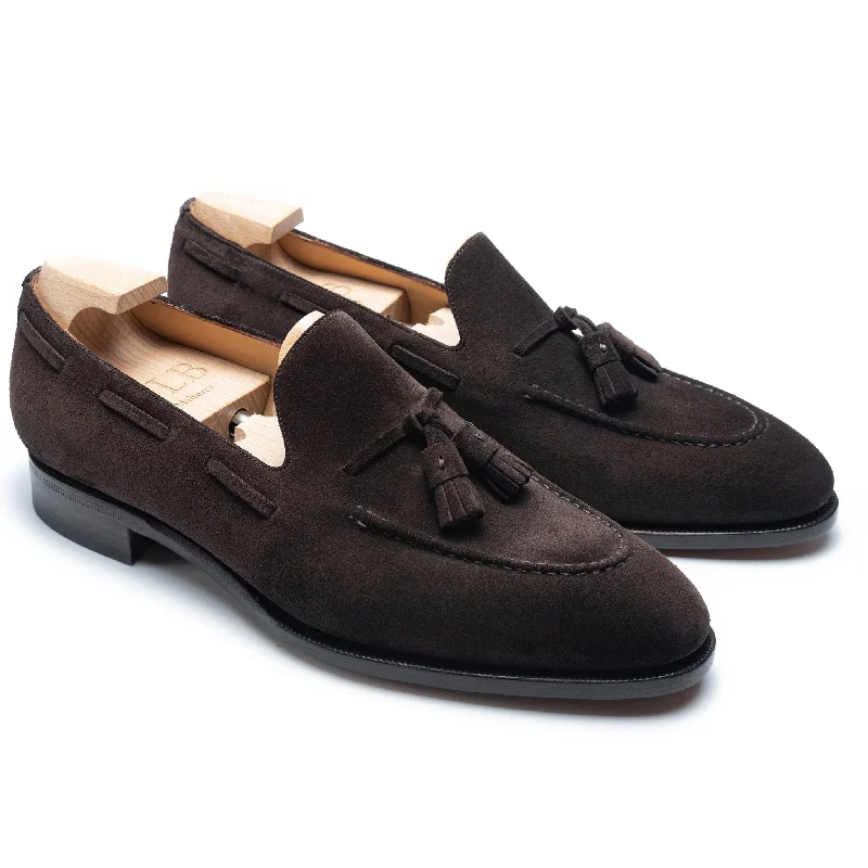 Men's loafers with a pointed toe for a stylish appearance Men's loafers with a pointed toe for a stylish appearance 144 ARTISTA