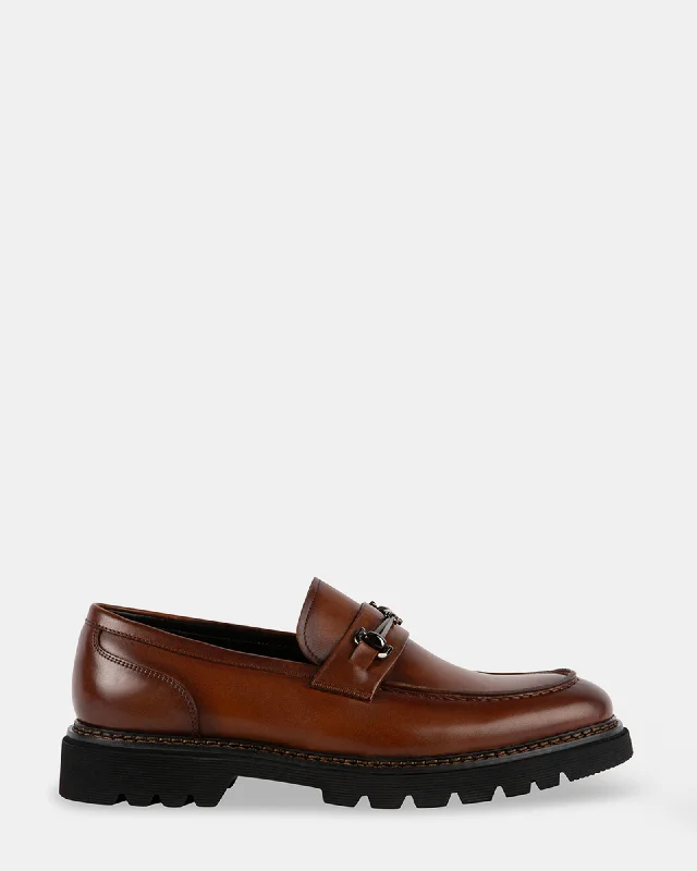 Men's loafers with a moc - toe design Men's loafers with a moc - toe design ELISIO TAN LEATHER Men's loafers with a moc - toe design Men's loafers with a moc - toe design ELISIO TAN LEATHER