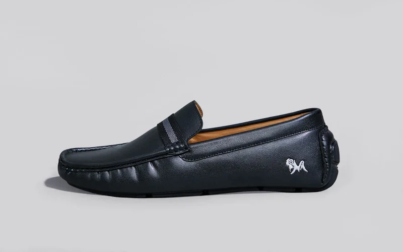 Men's loafers with a cushioned footbed Men's loafers with a cushioned footbed All-Purpose Loafers : Black Men's loafers with a cushioned footbed Men's loafers with a cushioned footbed All-Purpose Loafers : Black