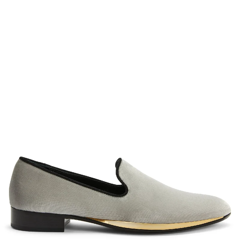Men's loafers with a moc - toe design Men's loafers with a moc - toe design Giuseppe Zanotti Gz Flash Men's loafers with a moc - toe design Men's loafers with a moc - toe design Giuseppe Zanotti Gz Flash