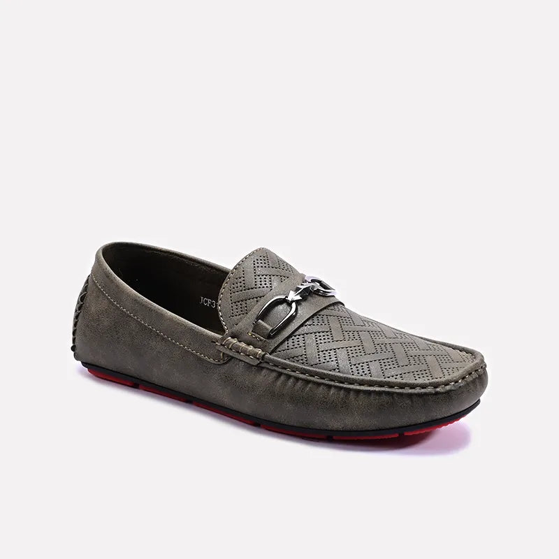 Men's loafers with a leather lining for comfort Men's loafers with a leather lining for comfort Green Perforated Horsebit Loafers 0130941 Men's loafers with a leather lining for comfort Men's loafers with a leather lining for comfort Green Perforated Horsebit Loafers 0130941