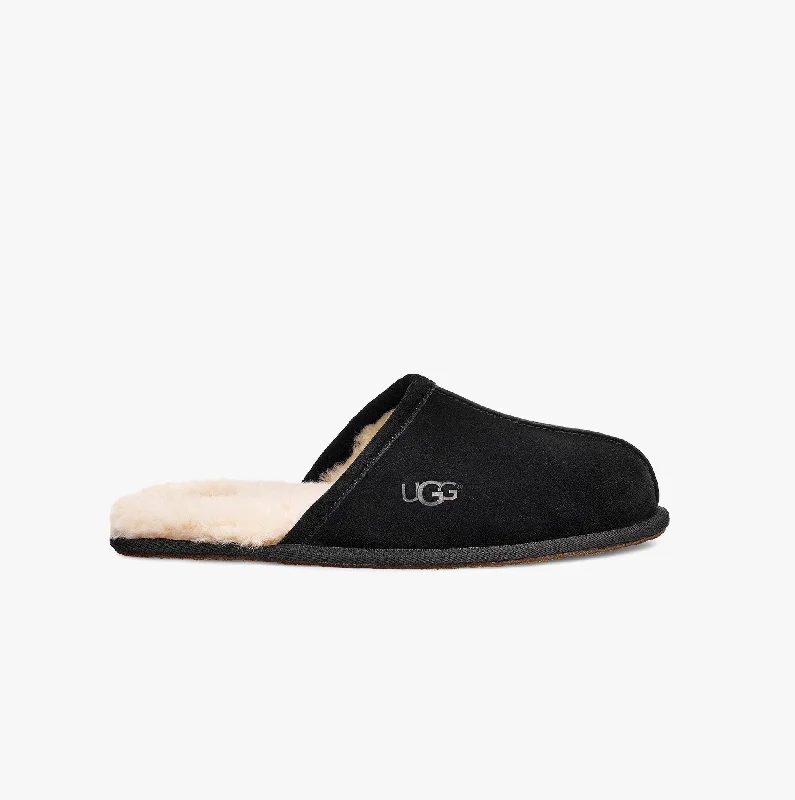 Men's slippers with a memory foam insole UGG SCUFF Mens Mule Slippers Black