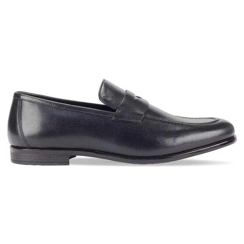 Men's loafers with a smooth leather finish Men's loafers with a smooth leather finish Lucien gentry formal penny loafer Men's loafers with a smooth leather finish Men's loafers with a smooth leather finish Lucien gentry formal penny loafer