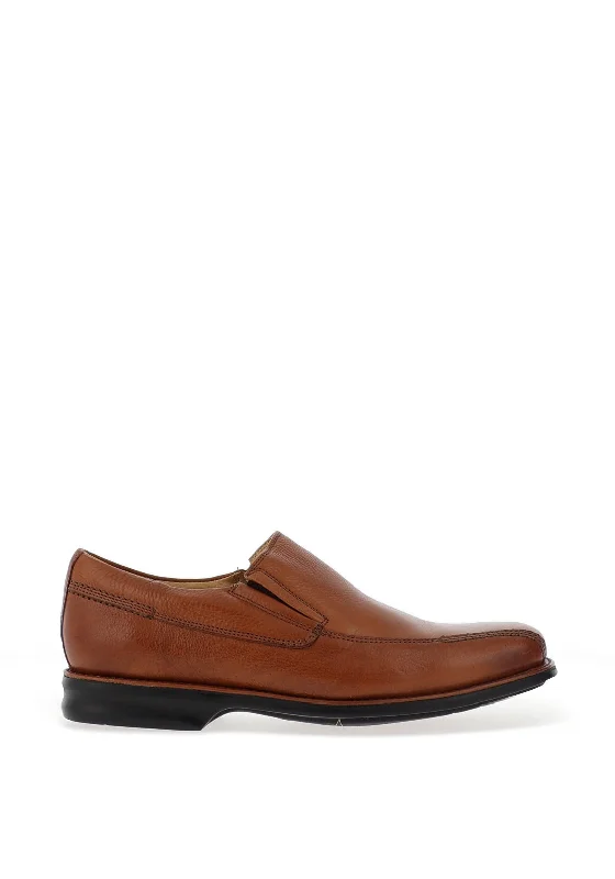 Men's casual shoes with a sporty look and feel Anatomic & Co Belem Leather Slip On Shoe, Cedar Men's casual shoes with a sporty look and feel Anatomic & Co Belem Leather Slip On Shoe, Cedar