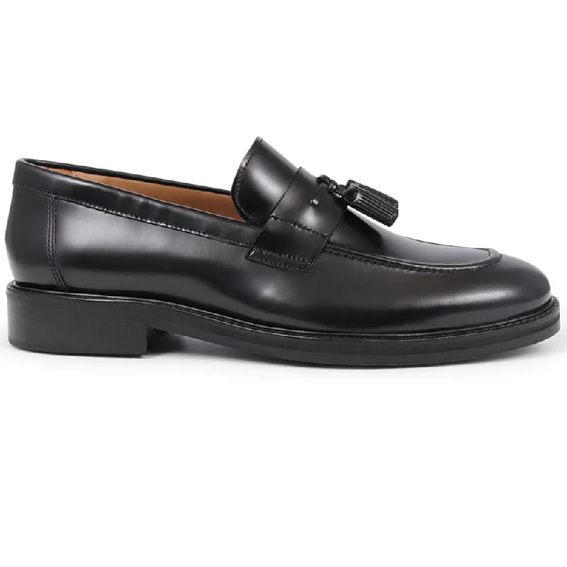 Men's casual shoes with a soft insole for cushioning Rogan Leather Loafers - ROGAN / 325 746 Men's casual shoes with a soft insole for cushioning Rogan Leather Loafers - ROGAN / 325 746