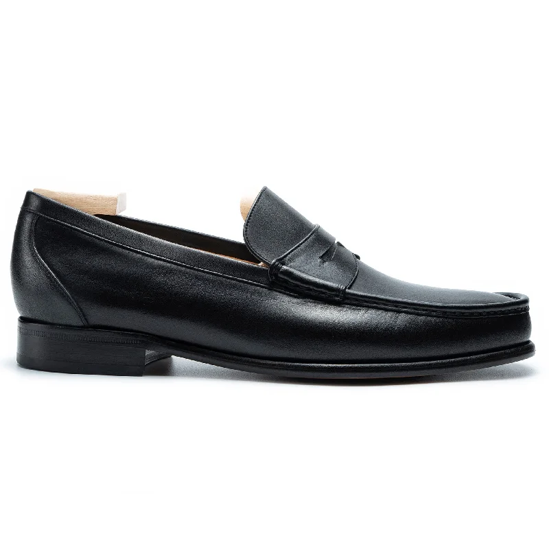 Men's loafers with a low - heeled design Men's loafers with a low - heeled design KIOWA 2510 Men's loafers with a low - heeled design Men's loafers with a low - heeled design KIOWA 2510