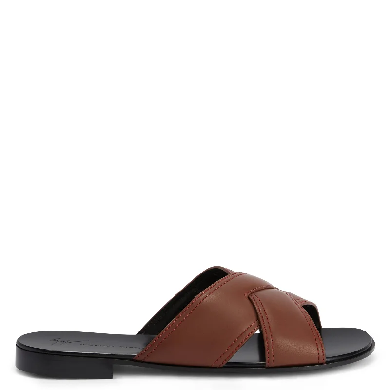 Men's loafers with a perforated leather upper for ventilation Men's loafers with a perforated leather upper for ventilation Giuseppe Zanotti Flavio Men's loafers with a perforated leather upper for ventilation Men's loafers with a perforated leather upper for ventilation Giuseppe Zanotti Flavio