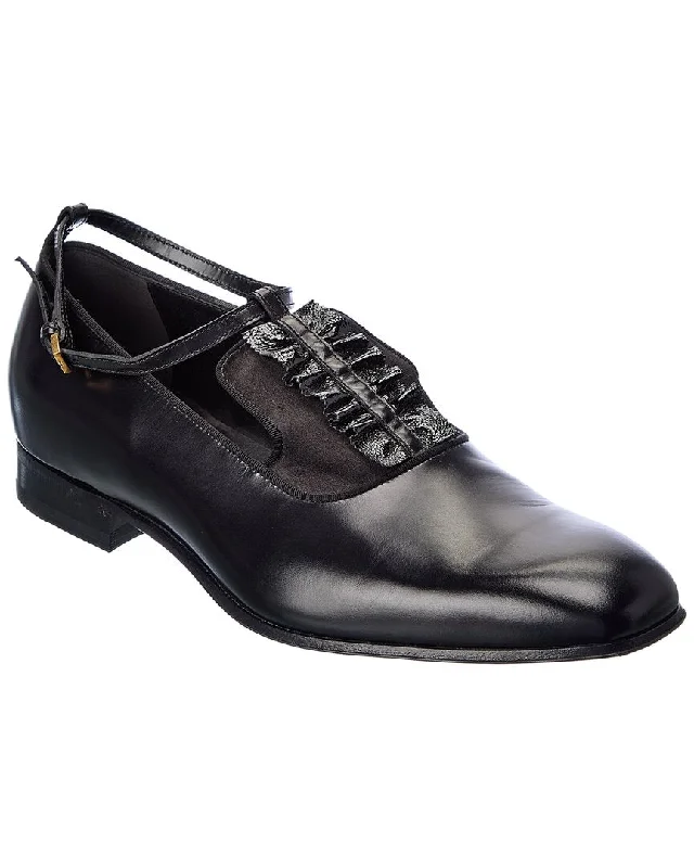 Men's loafers with a moc - toe design Men's loafers with a moc - toe design Gucci Leather & Satin Loafer Men's loafers with a moc - toe design Men's loafers with a moc - toe design Gucci Leather & Satin Loafer