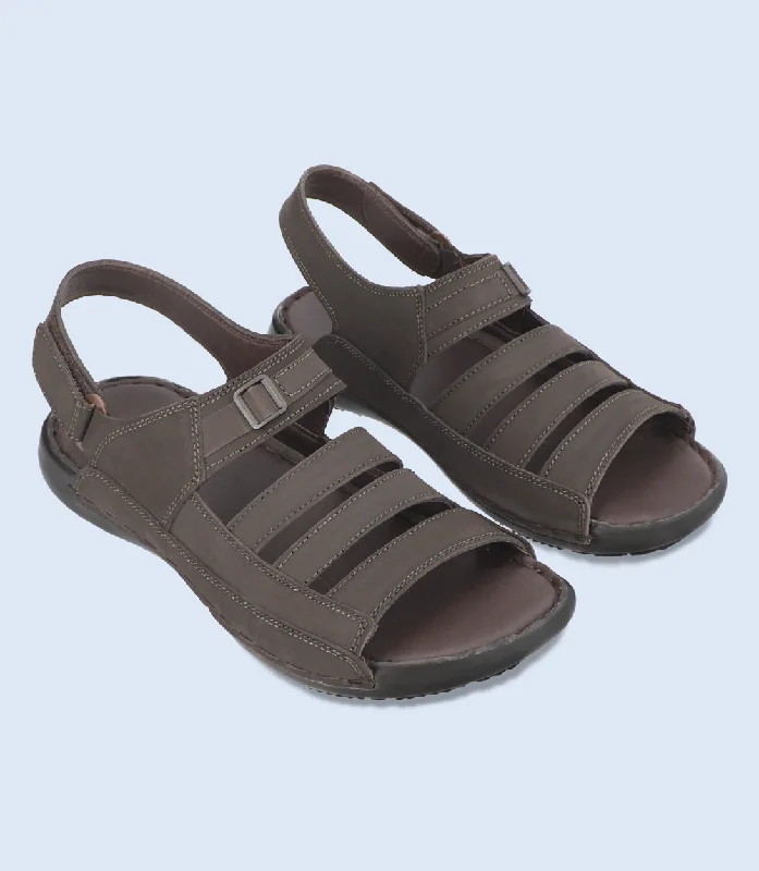 Men's sandals with a stretchy strap for a better fit Men's sandals with a stretchy strap for a better fit BM5644-ESPRESSO-Men Sandals Men's sandals with a stretchy strap for a better fit Men's sandals with a stretchy strap for a better fit BM5644-ESPRESSO-Men Sandals