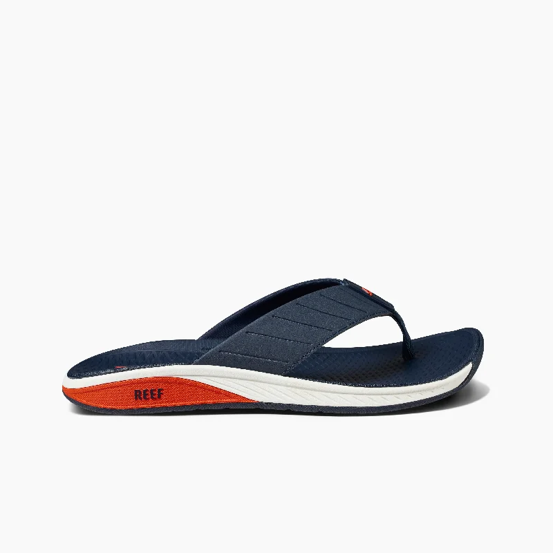Men's sandals with a buckle closure Men's sandals with a buckle closure The Deckhand Men's sandals with a buckle closure Men's sandals with a buckle closure The Deckhand