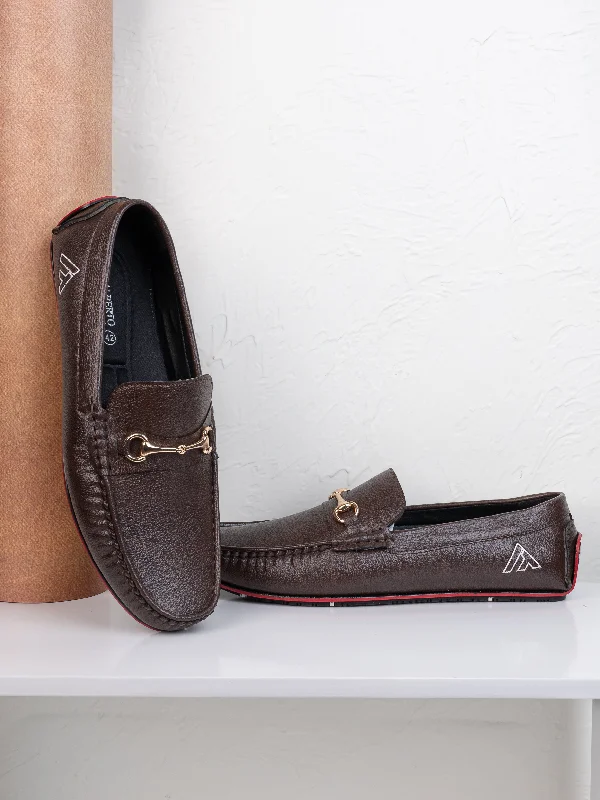 Men's casual shoes with a logo patch on the tongue Alberto Torresi Brown Round Toe Loafers With Metal Accent Men's casual shoes with a logo patch on the tongue Alberto Torresi Brown Round Toe Loafers With Metal Accent