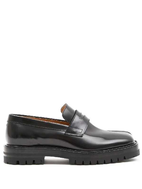 Men's loafers with a moc - toe design Men's loafers with a moc - toe design Tabi County Loafer Black Calf Leather Men's loafers with a moc - toe design Men's loafers with a moc - toe design Tabi County Loafer Black Calf Leather