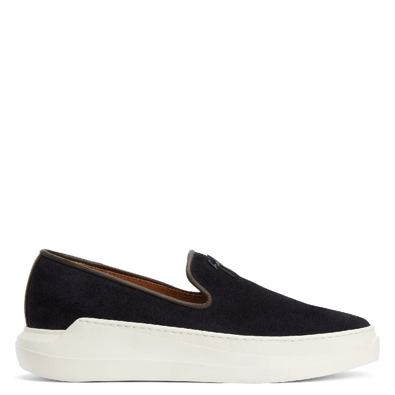 Men's loafers with a tassel front for a classic look Men's loafers with a tassel front for a classic look Giuseppe Zanotti Conley Zip Men's loafers with a tassel front for a classic look Men's loafers with a tassel front for a classic look Giuseppe Zanotti Conley Zip