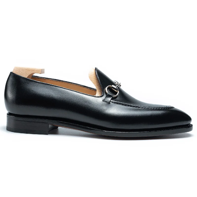 Men's loafers with a perforated leather upper for ventilation Men's loafers with a perforated leather upper for ventilation 284 ARTISTA Men's loafers with a perforated leather upper for ventilation Men's loafers with a perforated leather upper for ventilation 284 ARTISTA