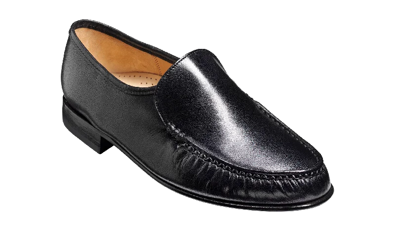 Men's loafers with a tassel front for a classic look Men's loafers with a tassel front for a classic look Laurence - Black Kid Men's loafers with a tassel front for a classic look Men's loafers with a tassel front for a classic look Laurence - Black Kid