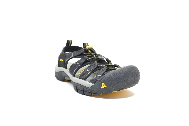Men's sandals with a wide strap for support Men's sandals with a wide strap for support KEEN. NEWPORT H2 Men's sandals with a wide strap for support Men's sandals with a wide strap for support KEEN. NEWPORT H2