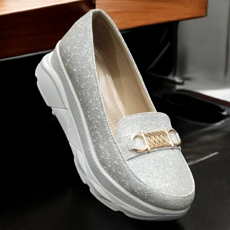 Men's slippers with a breathable fabric upper Silver wedge pump