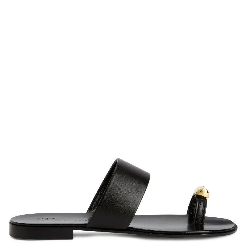 Men's loafers with a perforated leather upper for ventilation Men's loafers with a perforated leather upper for ventilation Giuseppe Zanotti Norbert Men's loafers with a perforated leather upper for ventilation Men's loafers with a perforated leather upper for ventilation Giuseppe Zanotti Norbert