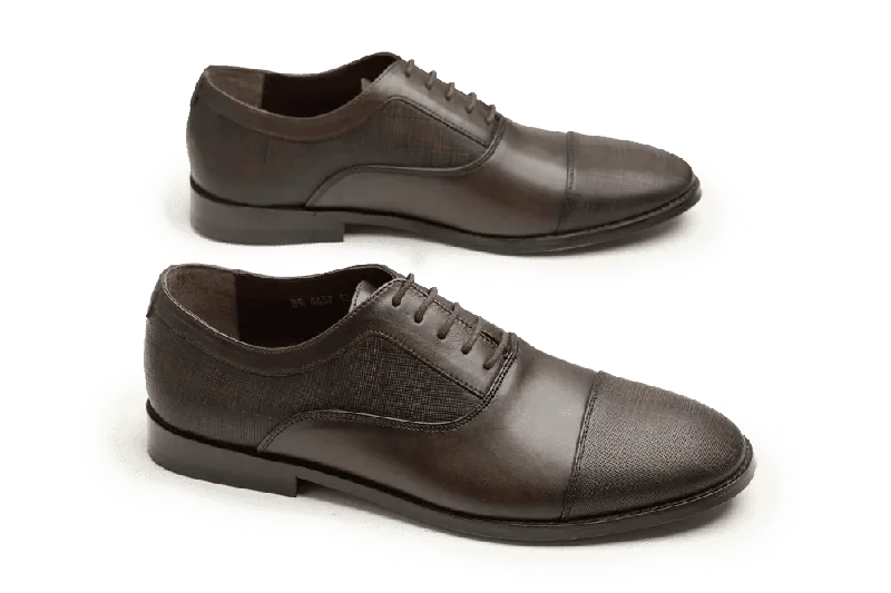 Men's loafers with a tassel front for a classic look Men's loafers with a tassel front for a classic look LOGO 4437 BRA Men's loafers with a tassel front for a classic look Men's loafers with a tassel front for a classic look LOGO 4437 BRA