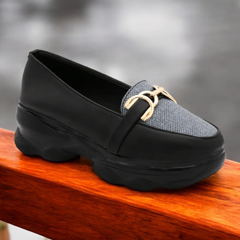 Men's slippers with a decorative pom - pom or tassel M0491 wedge pump