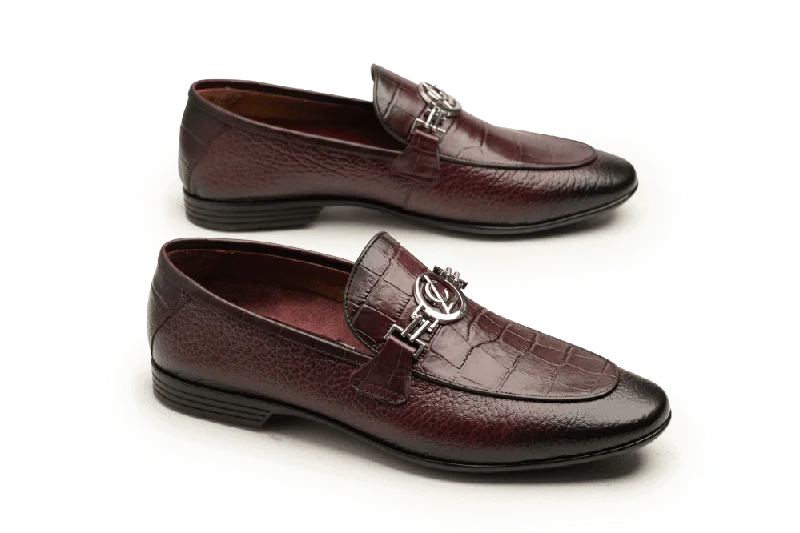 Men's loafers with a moc - toe design Men's loafers with a moc - toe design LOGO 11038 MRC