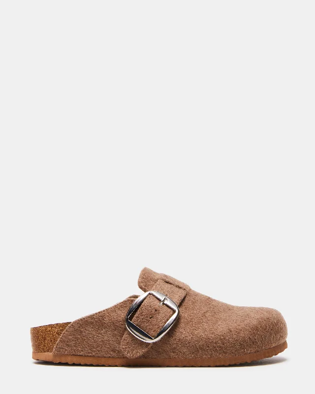 Men's loafers with a pointed toe for a stylish appearance Men's loafers with a pointed toe for a stylish appearance SAMM TAN Men's loafers with a pointed toe for a stylish appearance Men's loafers with a pointed toe for a stylish appearance SAMM TAN