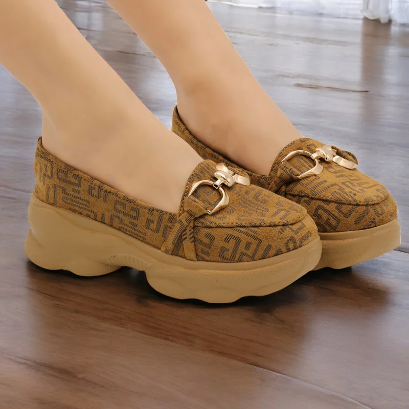 Men's slippers with a wool blend upper for warmth M0462 wedge pump