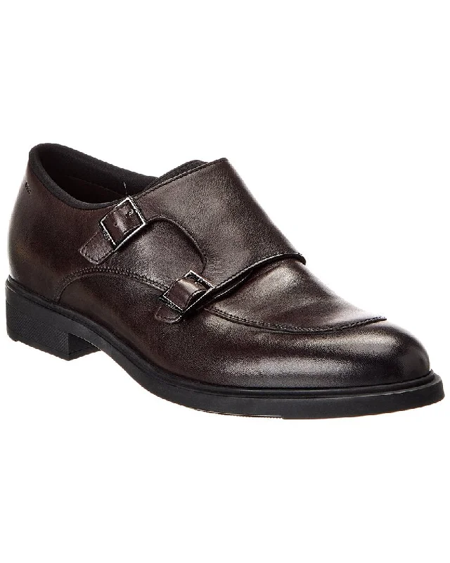 Men's loafers with a perforated leather upper for ventilation Men's loafers with a perforated leather upper for ventilation Hugo Boss First Class Leather Loafer Men's loafers with a perforated leather upper for ventilation Men's loafers with a perforated leather upper for ventilation Hugo Boss First Class Leather Loafer