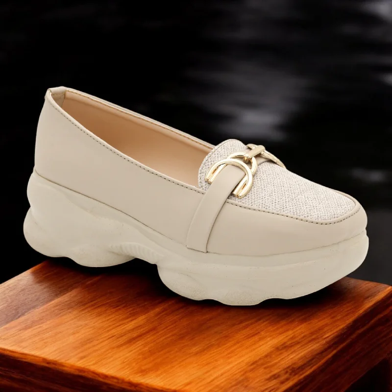 Men's slippers with a stretchy side panel for a better fit M0491 wedge pump