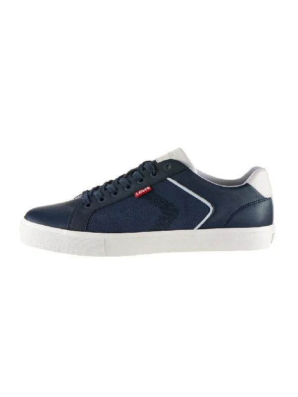 Men's casual shoes with a sporty look and feel Men's Woodward Casual Shoes