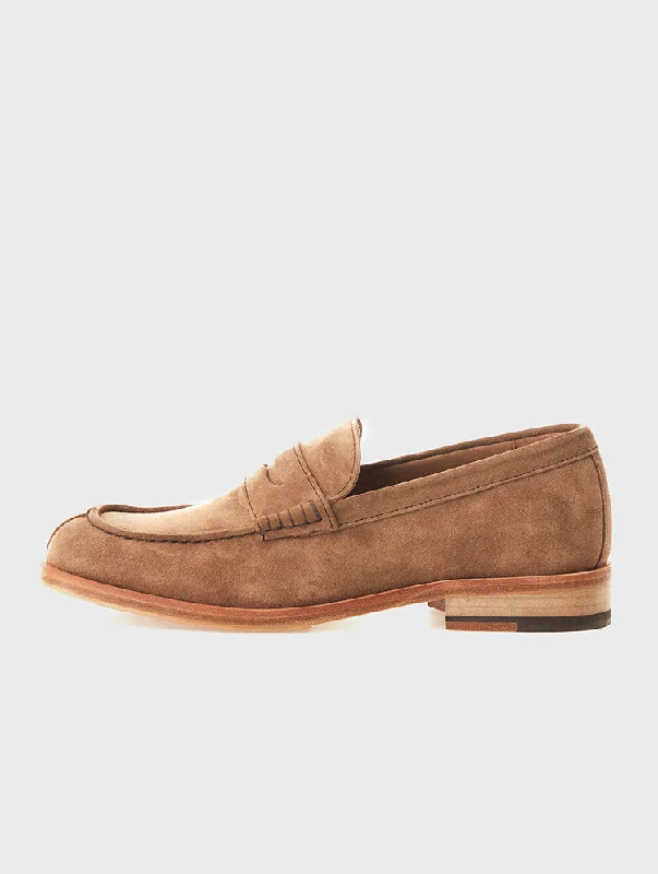 Men's loafers with a smooth leather finish Men's loafers with a smooth leather finish Betto Men's loafers with a smooth leather finish Men's loafers with a smooth leather finish Betto