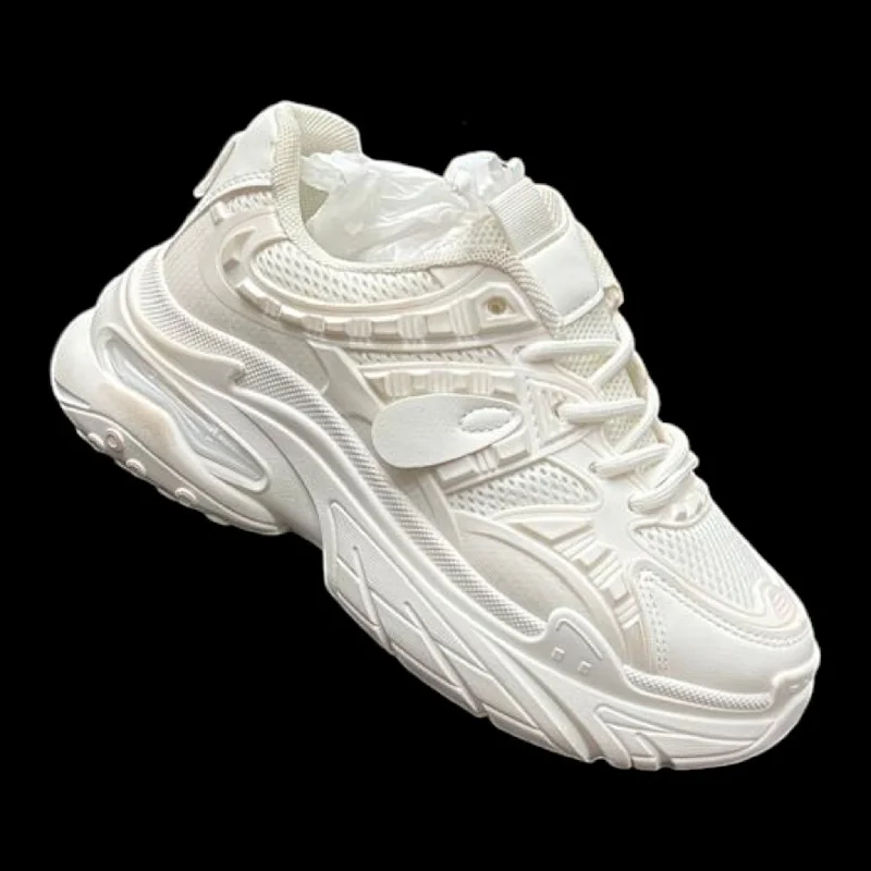 Men's slippers with a pointed toe for a stylish appearance White chunky shoes