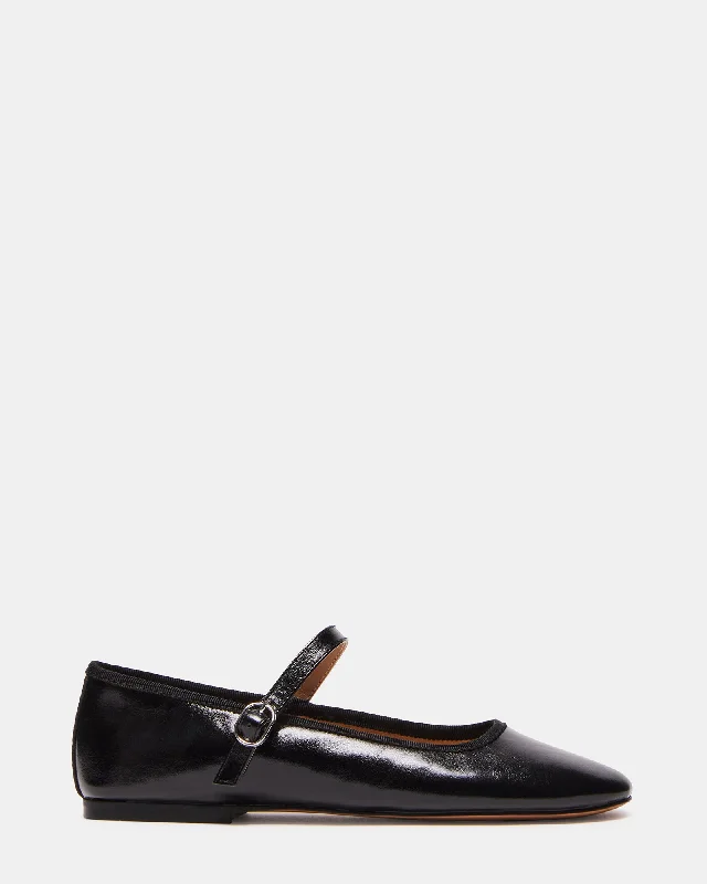 Men's loafers with a pointed toe for a stylish appearance Men's loafers with a pointed toe for a stylish appearance VINETTA BLACK LEATHER Men's loafers with a pointed toe for a stylish appearance Men's loafers with a pointed toe for a stylish appearance VINETTA BLACK LEATHER