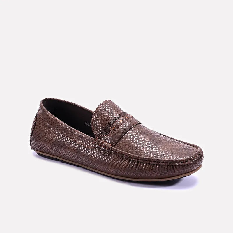 Men's loafers with a smooth leather finish Men's loafers with a smooth leather finish Brown Textured Loafers Men 0130937 Men's loafers with a smooth leather finish Men's loafers with a smooth leather finish Brown Textured Loafers Men 0130937