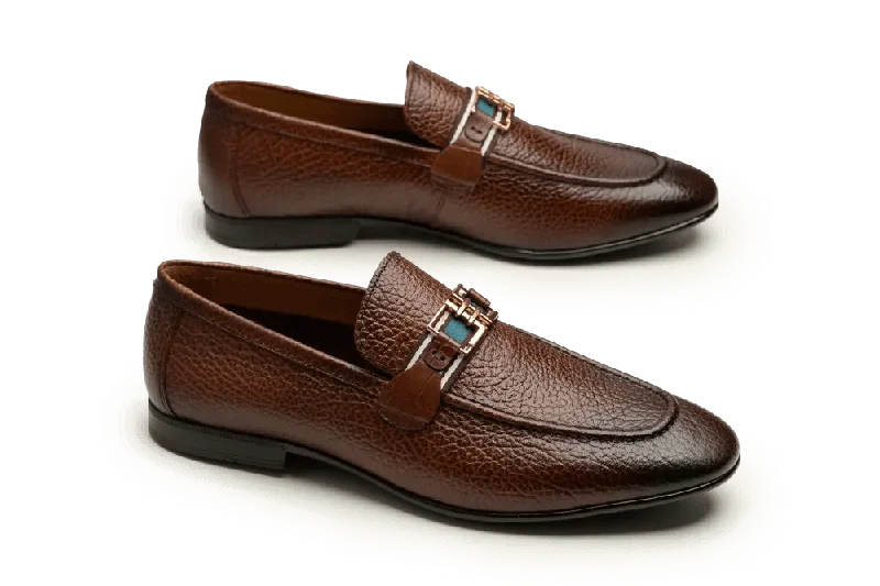 Men's loafers with a smooth leather finish Men's loafers with a smooth leather finish LOGO 11010 BRM Men's loafers with a smooth leather finish Men's loafers with a smooth leather finish LOGO 11010 BRM