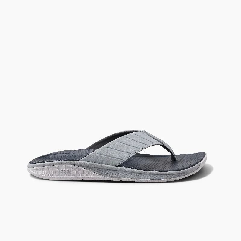 Men's sandals with a wide strap for support Men's sandals with a wide strap for support The Deckhand Men's sandals with a wide strap for support Men's sandals with a wide strap for support The Deckhand